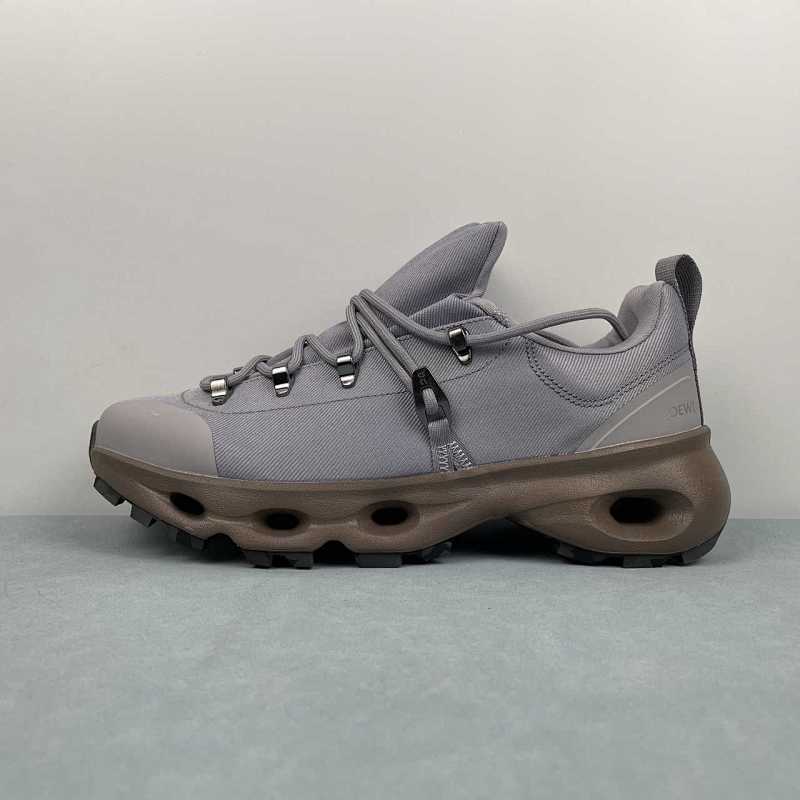 LOEWE X On Cloudsolo 36 36 5 37 38 38 5 39 40 40 5 41 42 42 5 43 44